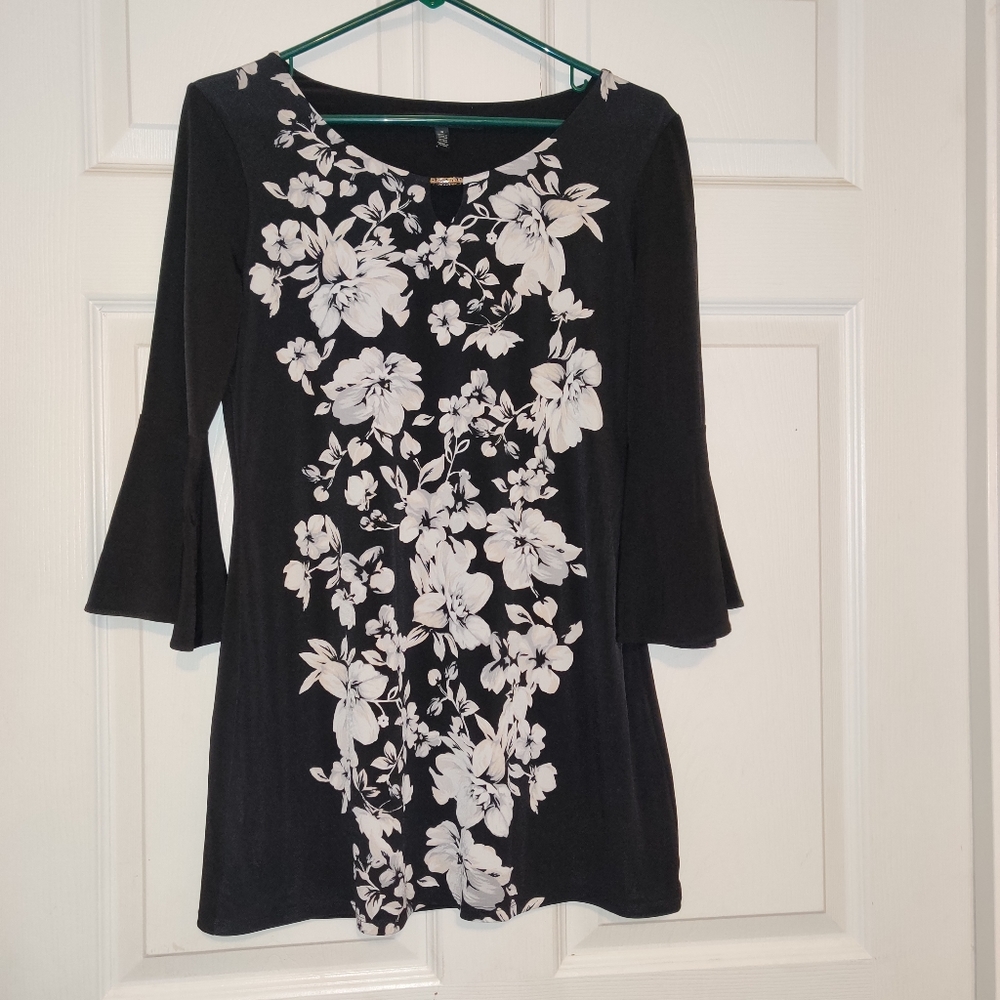 White House Black Market Top